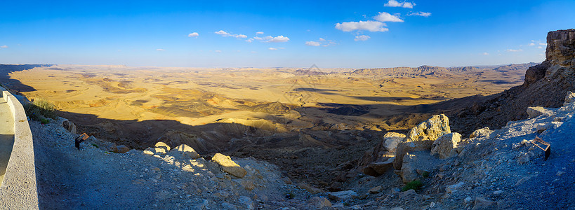 MakhteshcraterRamo悬崖和景观的全景国家侵蚀公园砂岩地标荒野风景沙漠旅行地质学图片