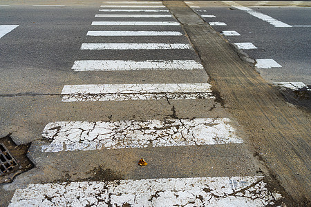 空行人过境 路边交叉路口与世隔绝白色十字路口交通运输街道城市黑色人行道旅行安全图片