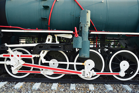 反转式蒸汽机车的机械部分和轮子货物铁路地标活力古董金属历史博物馆车站建筑图片