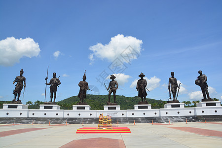 7座国王巨型雕像 Rajabhakti公园著名泰国国王的女神精神日落日出艺术地标历史性旅游旅行国家信仰图片