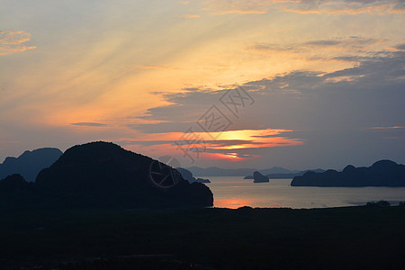 Toh Li的观点 泰国的Phang nga海洋风景晴天游客太阳地标旅游全景岩石假期图片