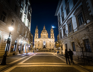 匈牙利布达佩斯的圣史蒂芬教堂景观首都建筑学蓝色害虫灯笼地标建筑街道教会图片