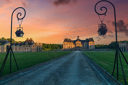 法国的城堡日落大厦版税庄园花园蜡烛皇家奢华建筑石头图片