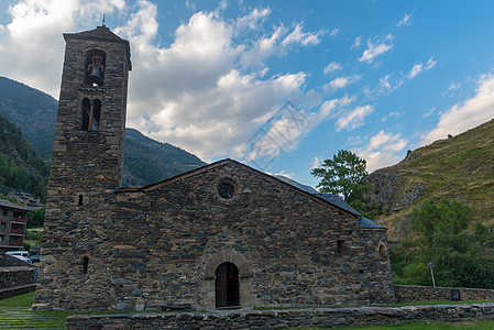 圣马丁德拉科蒂纳达教堂 安道尔奥迪诺 夏季阳台山脉蓝色旅行文化假期滑雪历史街道石头图片