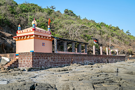 盖尔·加朵在岩石海岸的乌玛·马赫斯瓦里女神的多彩圣殿背景
