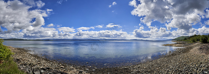 苏格兰丘陵海湖岩石蓝色海岸线天空鹅卵石海岸支撑风景图片