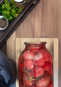 罐装在大玻璃罐子里的番茄盖子玻璃草药维生素家庭罐头宏观饮食香料农业图片