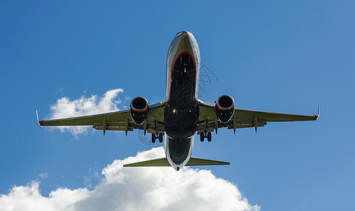 天空中的飞机空气机场运输飞机场航空航班商业日出乘客跑道图片