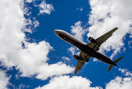 天空中的飞机跑道飞机场技术空气运输商业航空航班喷射旅游图片