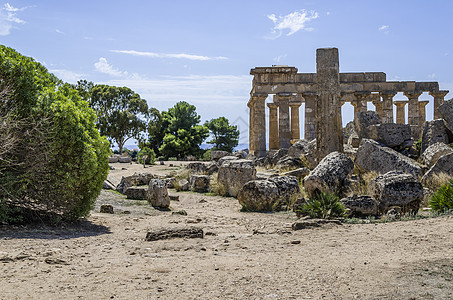 古希腊城市塞利南特市中心景象图片