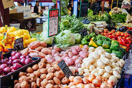 澳大利亚墨尔本维特市场景观价格水果标签零售农民展示城市店铺食物图片