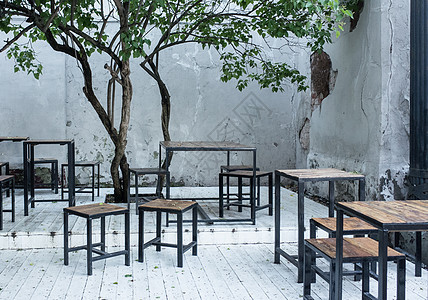 安静庭院桌子阳台餐厅午餐小酒馆咖啡木头食物白色建筑图片