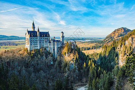 世界闻名的城堡b游客风景季节国王全景旅游蓝色建筑森林树木图片