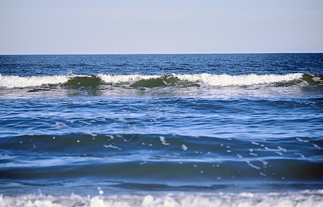 美国佛罗里达州 大西洋的粗水和海浪画幅视角波纹水面风暴海岸线飓风海景台风海岸图片