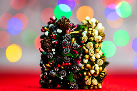 在b背景上隔离的多彩装饰的圣诞花环金子卡片彩灯庆典风格礼物圣诞饰品圣诞礼物图片