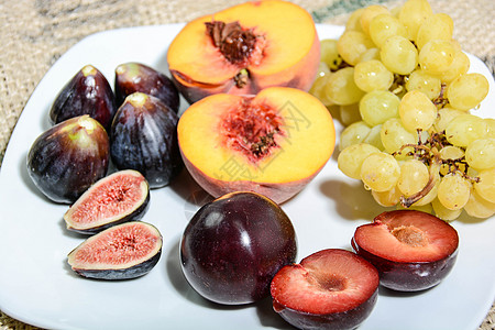 水果果黄桃杏子福利白桃维生素桃子健康水果采摘图片