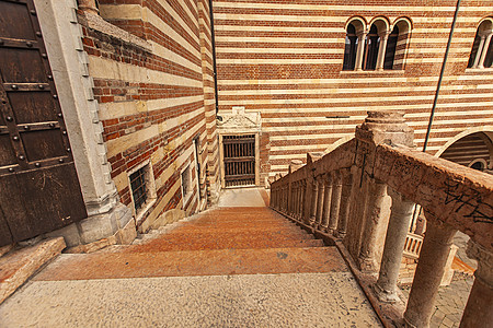 意大利维罗纳的石头建筑学耐用性游击战建筑宫殿冒险森林艺术地区图片