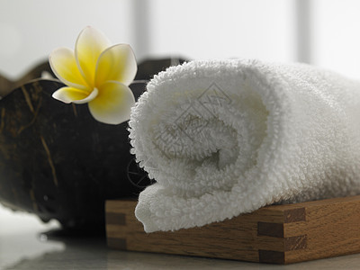 花白色卫生服务保健香味黄色奢华花瓣肥皂柔软度图片