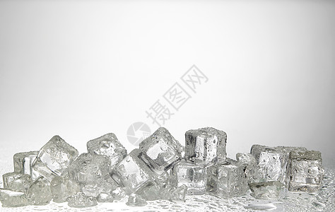 湿冰块冻结反射茶点冷藏立方体正方形宏观水晶白色液体图片