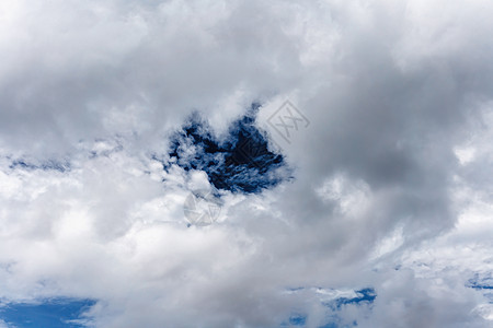 云中蓝环图片