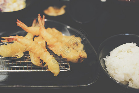 深油炸虾虾大虾日本菜油炸午餐美食小吃食物海鲜盘子图片