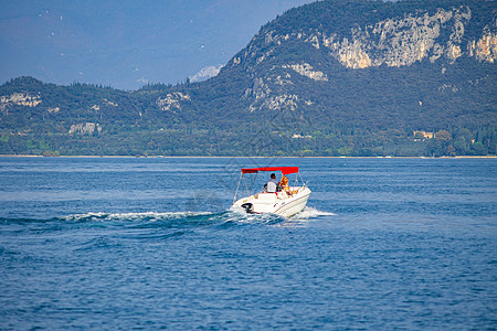 B 对意大利加尔达湖的巴多利诺观点 10图片