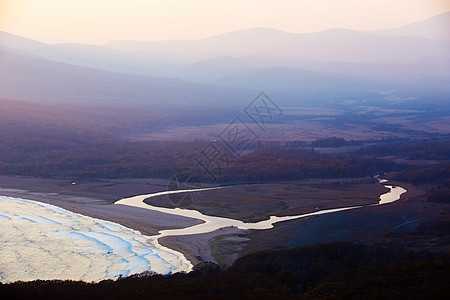 普里莫尔斯基地区锡克阿林生物圈保护区 戈卢赫纳亚湾和湖泊沙滩全景落叶自然保护区地标环境风光领土自然景观邻里景点照片图片