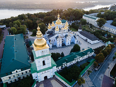 乌克兰航空观察 圣迈克尔金币修道院 基辅教会金子地标建筑学宗教旅行景观大教堂圆顶文化图片