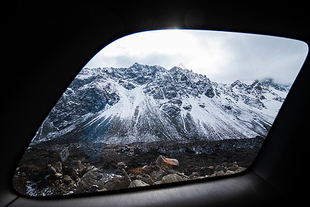 印度冬季伊始的山谷和山丘印度蓝色旅行风景场景窗户岩石旅游卡片森林天空图片