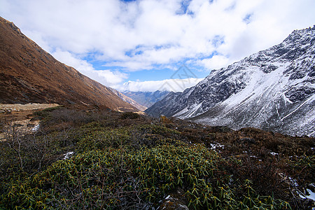 印度冬季伊始的山谷和山丘印度风景旅游岩石环境首脑旅行悬崖全景远足场景图片