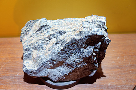 Quartz Rock的金河谷岩石历史掘金宝藏线程水晶矿物矿石石英金属图片