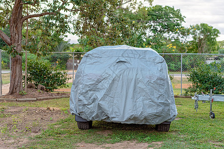 AYA车场一辆车的车覆盖塑料天气雨量篷布关爱床单院子帆布隐藏织物图片