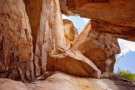 澳大利亚环境裂缝山沟风景植物编队蓝色侵蚀峡谷洞穴图片