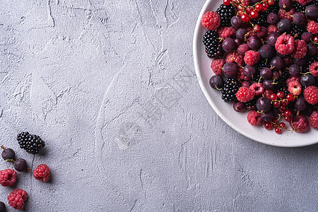美味新鲜熟熟的草莓 黑莓 鹅莓和红小吃空间营养排毒甜点醋栗石头浆果水果覆盆子图片