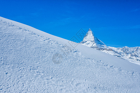 雪山的美丽景色 多隆峰 泽马特 斯维兹顶峰冰川风景旅游全景地标晴天天空岩石假期图片