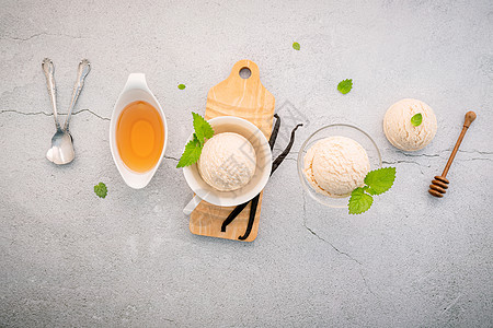 香草冰淇淋口味 碗里有香草糖牛奶圣代晶圆甜点产品味道豆荚食物烹饪焦糖图片