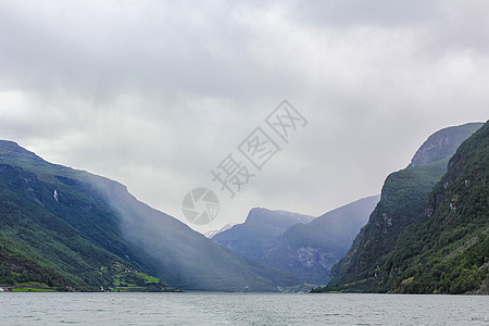 挪威美丽的山地和峡湾景观 挪威的奥兰斯福德索格涅夫霍德蓝色爬坡岩石远足全景天气旅行山脉旅游海景图片