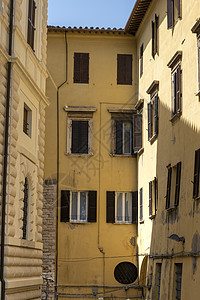 意大利托斯卡尼的典型街道古董餐厅建筑旅游庭院旅行村庄建筑学历史性城市图片