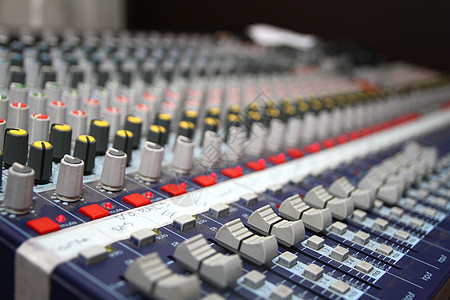 演播室的音乐搅拌器音响体积收音机电子乐器安慰玩家按钮播送渠道工作室图片