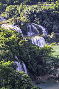 Ban Gioc  越南高邦的德台瀑布天线荒野世界溪流公园库存绿色森林旅行瀑布图片