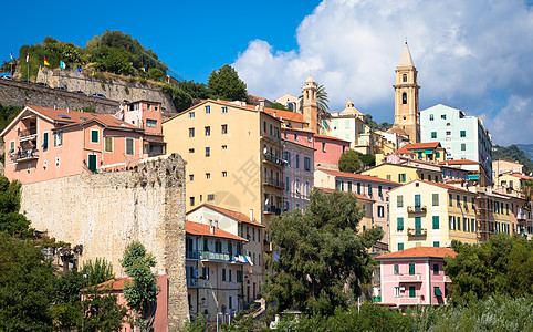 利古里亚州Liguria地区意大利Venimiglia村 蓝色天空旅行游客照片阳光观光建筑旅游岩石房子景观图片