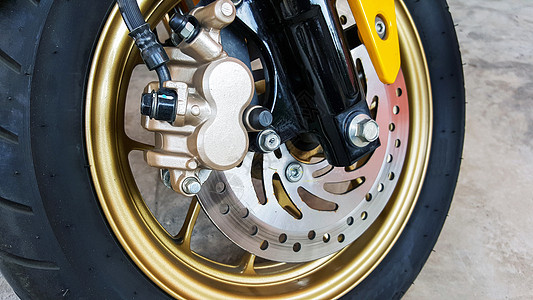摩托车的磁盘刹车图片