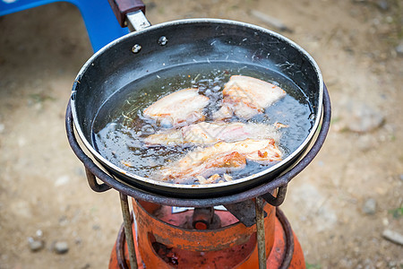 煎锅炒猪肉美食火炉气体烹饪癌症平底锅棕榈油炸沸腾温度图片