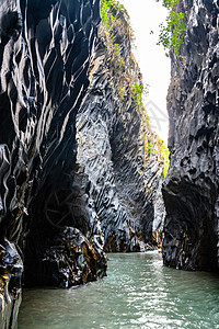 意大利西西里阿尔坎塔拉峡谷的巴萨尔特岩石和原始水公园旅游峡谷荒野火山旅行溪流环境流动瀑布图片