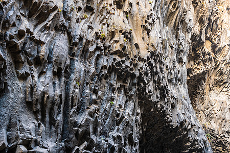 意大利西西里阿尔坎塔拉峡谷的巴萨尔特岩石和原始水环境旅游植物溪流荒野悬崖石头旅行火山编队图片