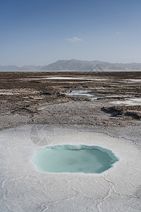 中国青海干地中的盐池假期干旱柴旦生态场景青色地形地面风景水池图片