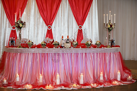 婚礼礼堂的装饰仪式玻璃奢华接待房间婚姻丝带派对风格环境图片