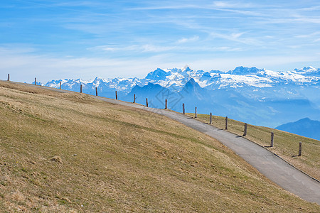 Rigi Kulm皇后里吉山顶的美景顶峰地平线首脑运动雪橇架子观光女王高原铁路图片