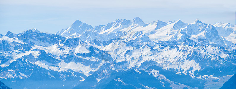 Rigi Kulm皇后里吉山首脑会议的全景反光高山地块高原海拔铁路顶峰缆车架子车工地平线图片