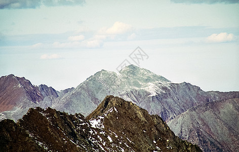 冬雪中的赛昂山 山的本质是说远足天空顶峰岩石海岸假期风景公园蓝色石头图片